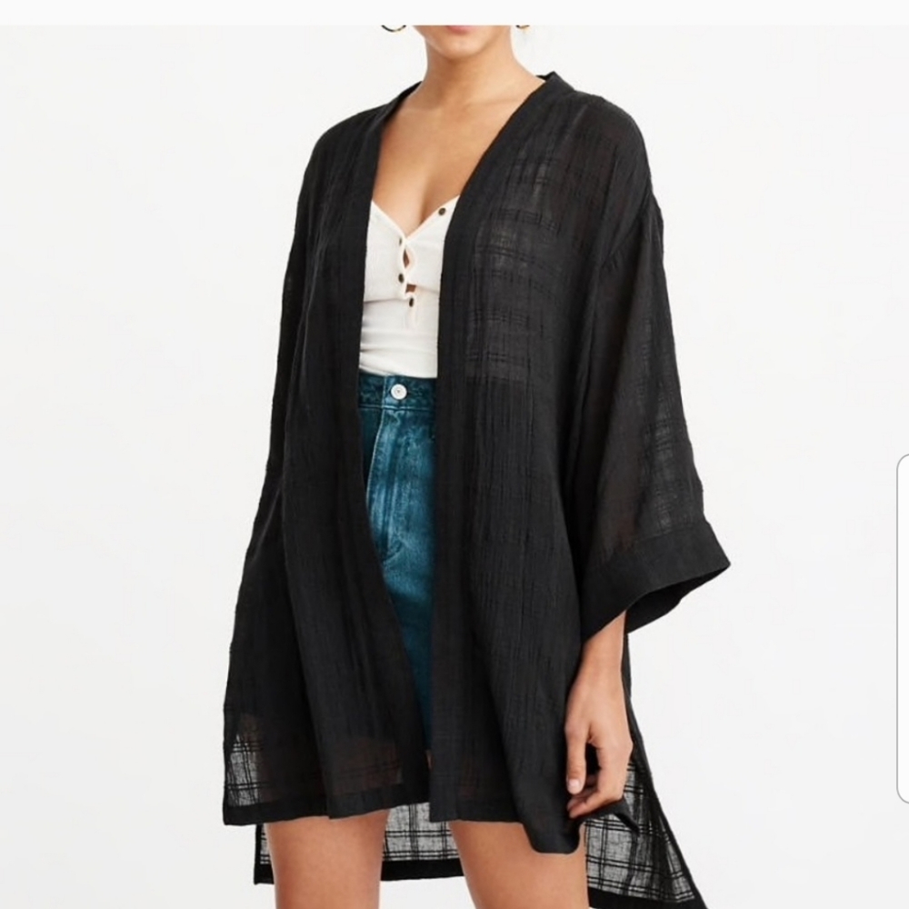 Abercrombie Lightweight Kimono